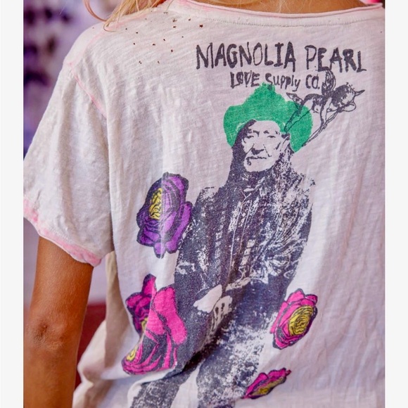 Magnolia Pearl Willie Nelson
Standing Ovation T Blue Eyes Crying in the Rain NWT - Picture 5 of 5